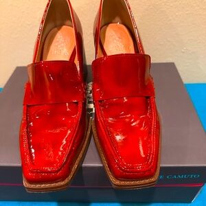 Vince Camuto Womens Segellis Red Currant Brushed Patent Leather Loafers Sz 6.5